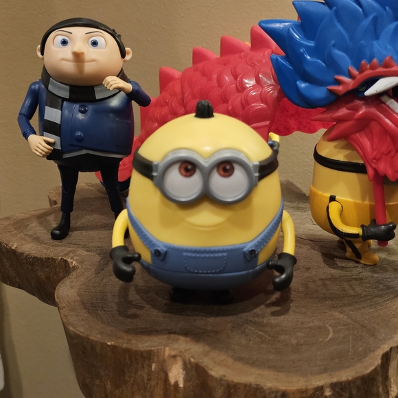 Minions The Rise Of Gru Dragon Disguise & 4 Other Characters Bundle - Picture 3 of 16